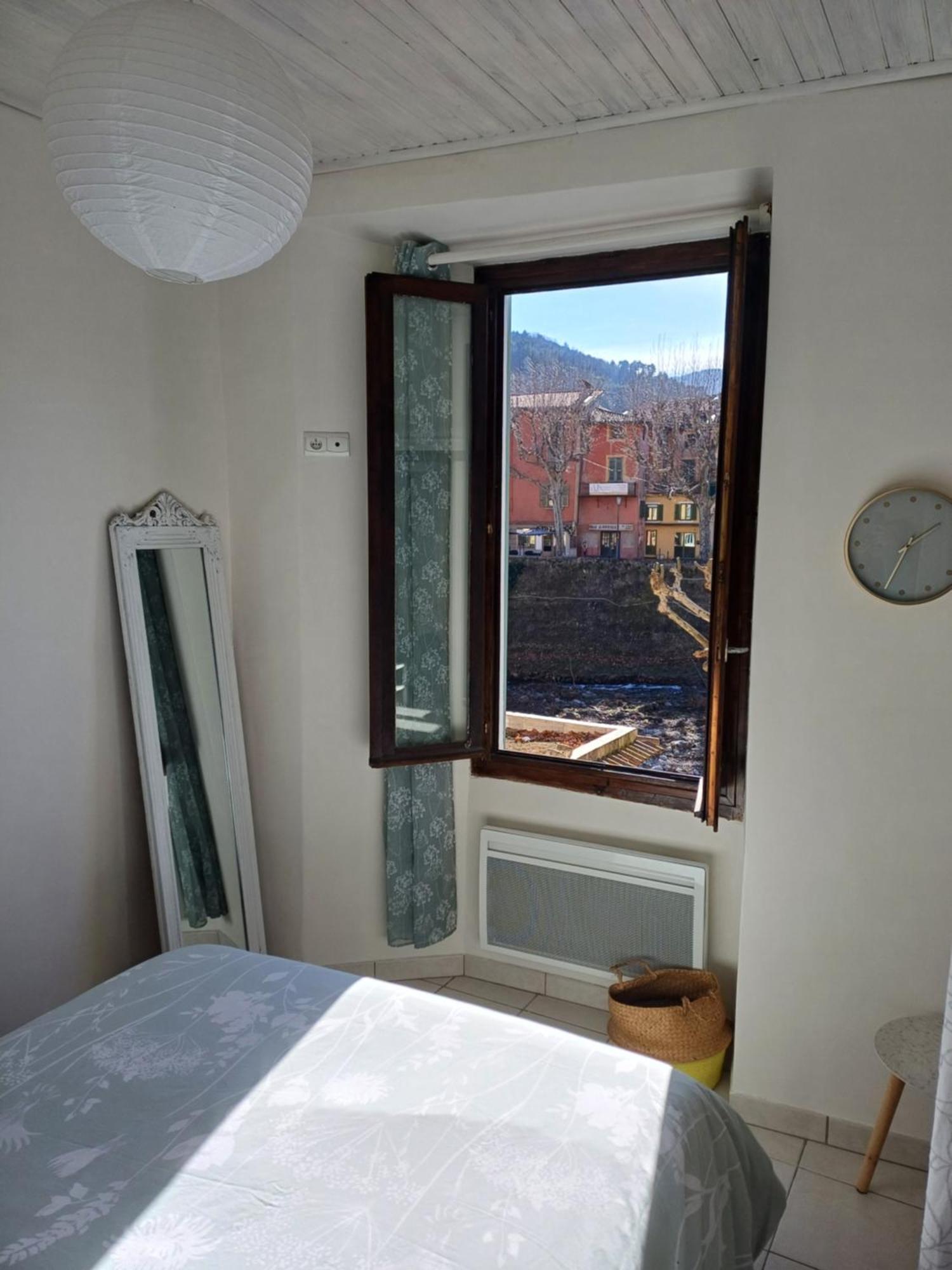 Riverside Apartment سوسبيل المظهر الخارجي الصورة