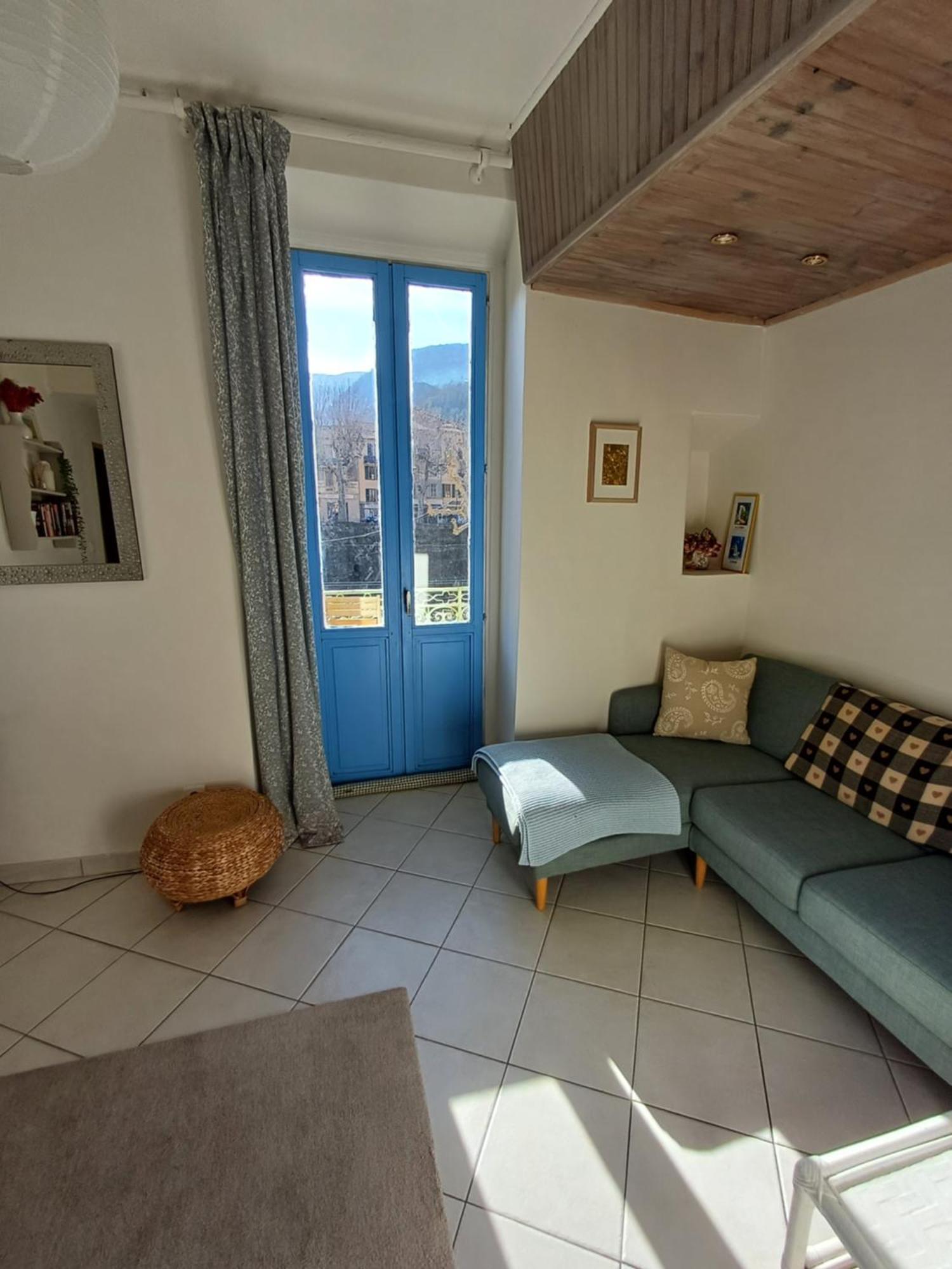Riverside Apartment سوسبيل المظهر الخارجي الصورة